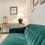 Dimora Minima לינה וארוחת בוקר