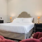 Dimora Minima 4*
