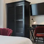 Dimora Minima Bed & Breakfast 4*