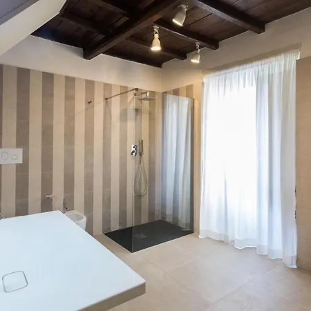 Dimora Minima Bed & Breakfast