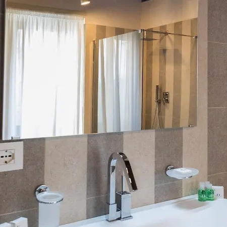 Bed & Breakfast Dimora Minima 4*