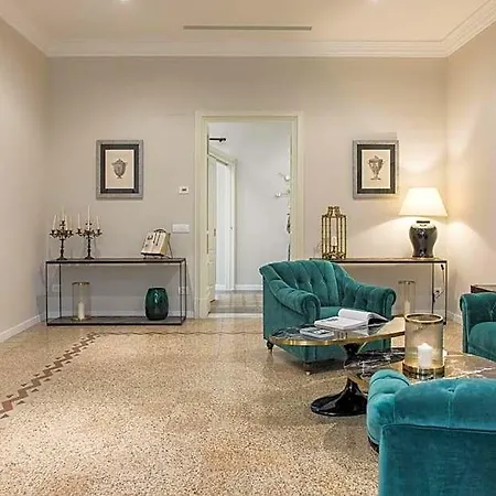 Dimora Minima Bed and breakfast 4*