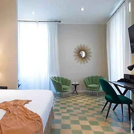 Dimora Minima Bed and breakfast 4*